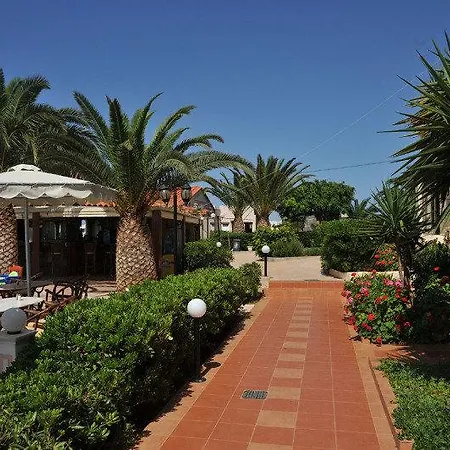 מלון Cretan Garden Adults Only 16plus